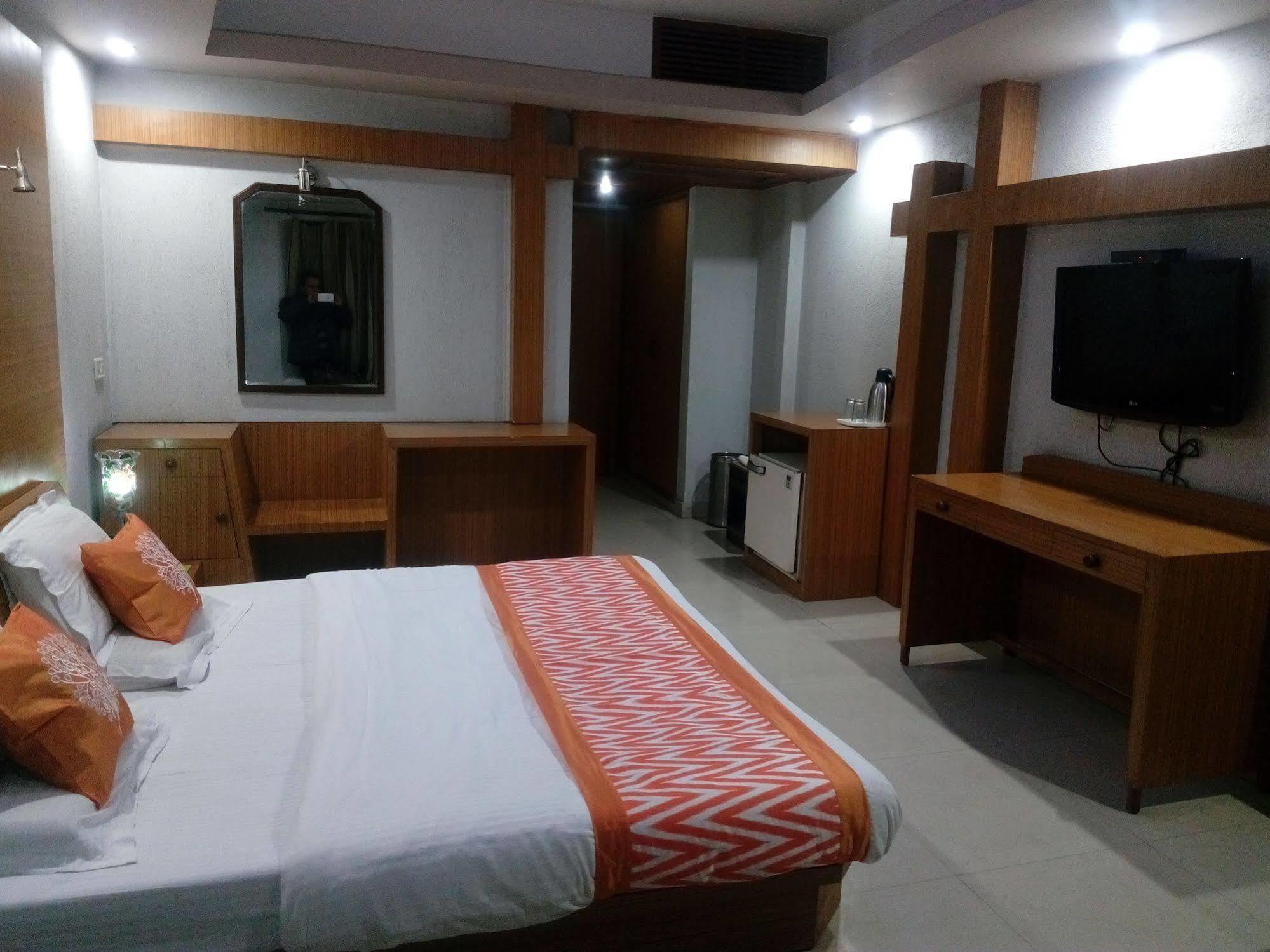 Hotel Snow Princess Manāli Εξωτερικό φωτογραφία
